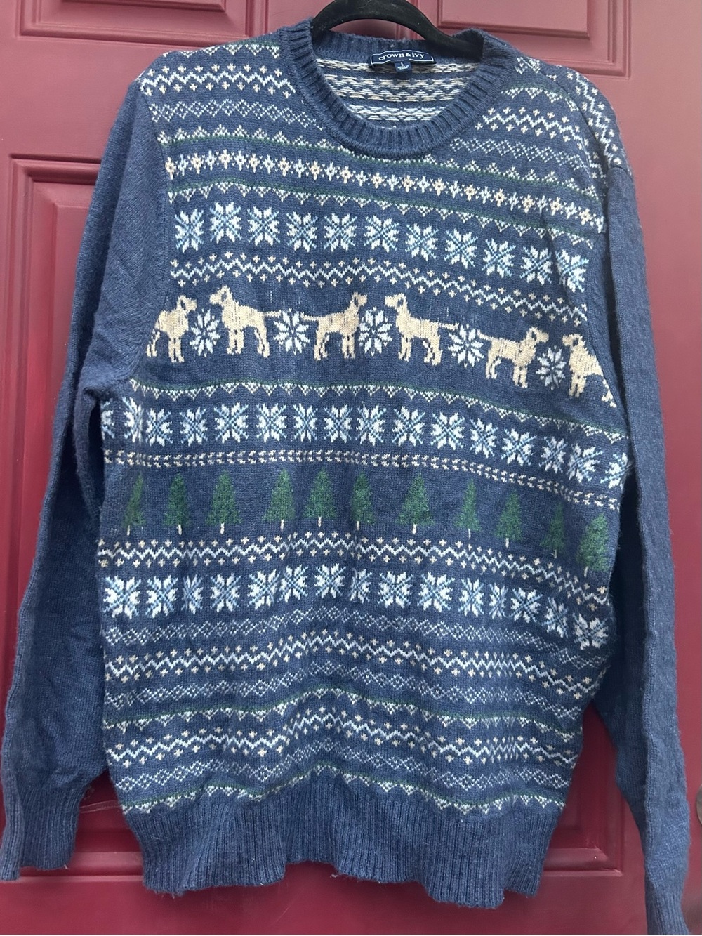 crown & ivy Navy Fair Isle Crewneck Sweater with Reindeer and Trees size large